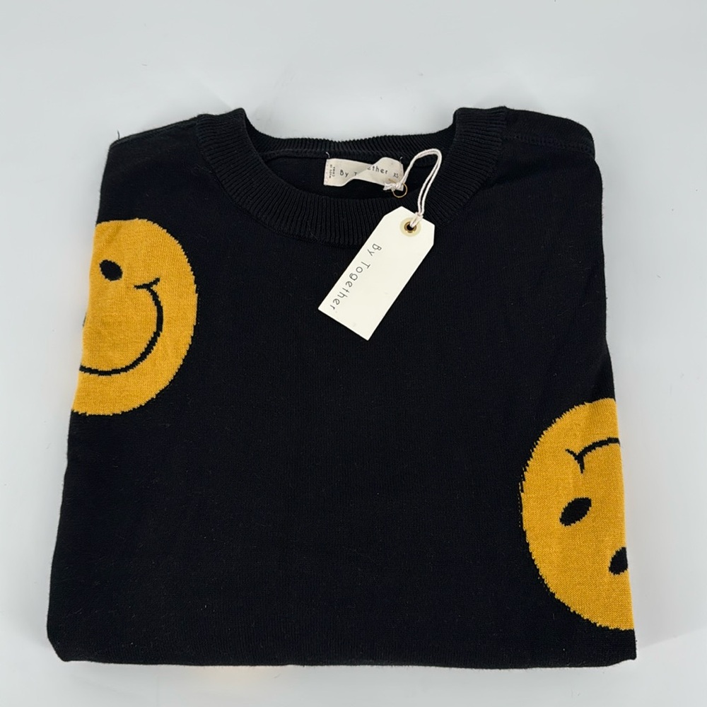 SMILEY SWEATER